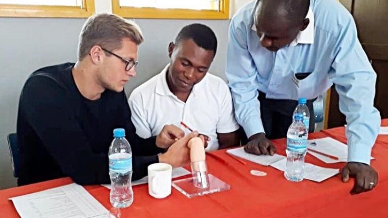 Fysioterapeut praktik i Tanzania